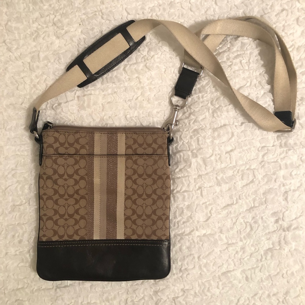 Coach Crossbody Bag - Picture 2 of 2